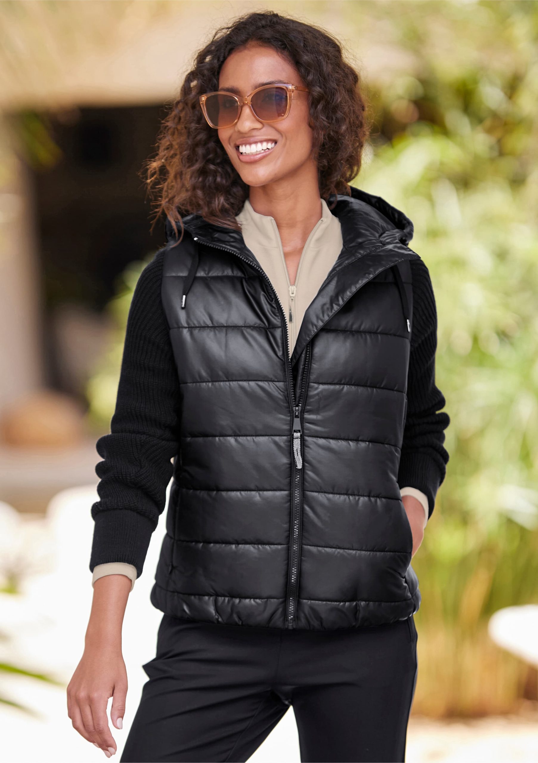 ultraleichte-steppjacke-damen-mit-kapuze-862yoc-1.jpg